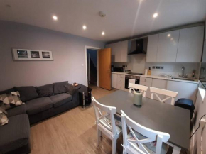 Central 3 beds with parking
